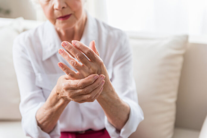 How CBD Helps With Arthritis Pain